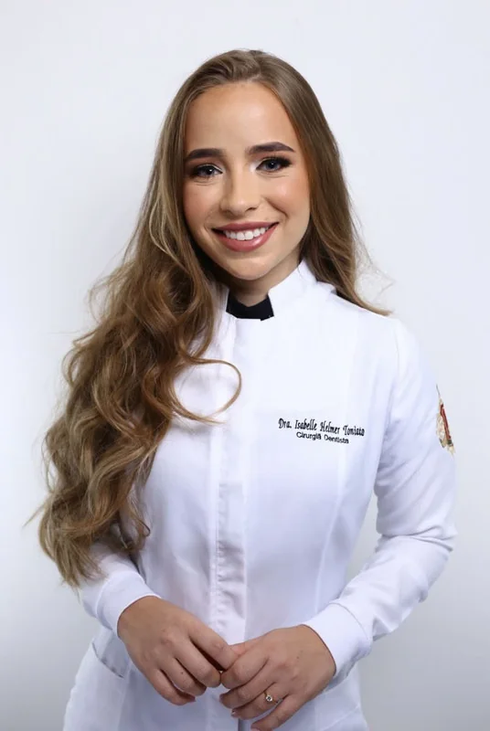 Dra. Isabelle Helmer
